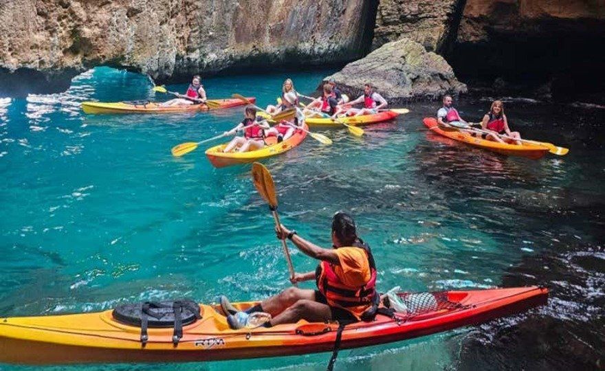 Tour en kayak por la Galera y Cap Blanc