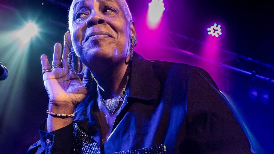 Sheryl Youngblood - A Meeting With The Blues