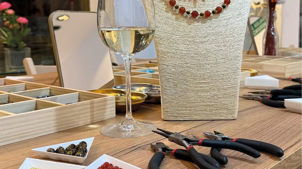 Taller de joyas con vino - Winers (Alicante)